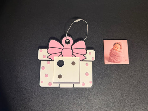 2x2 Present Ornament